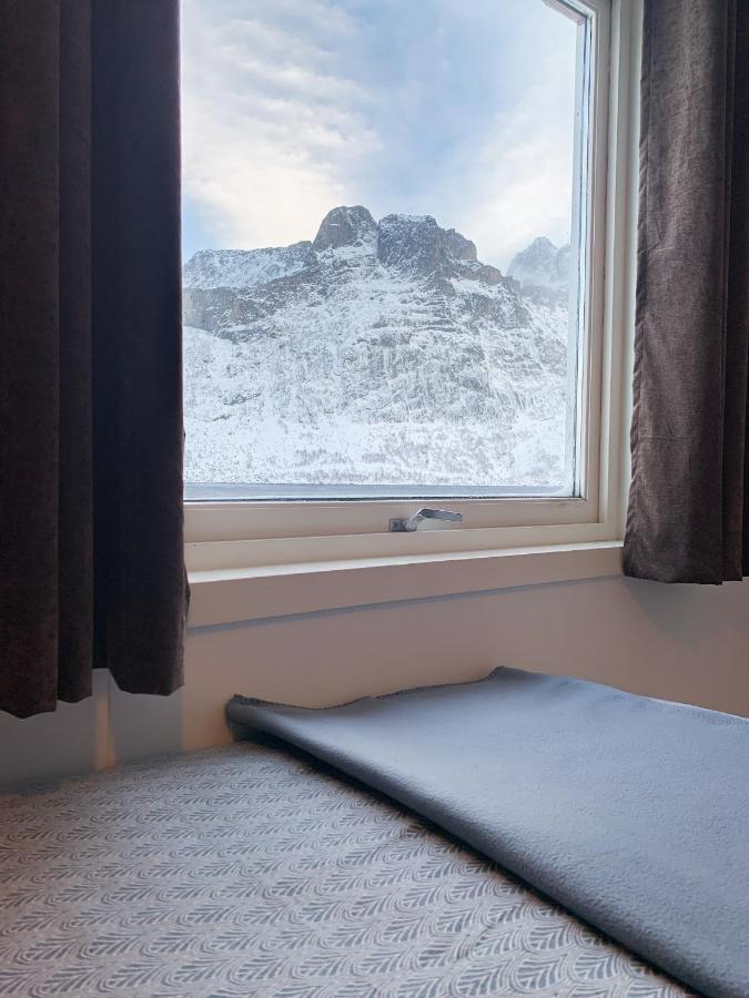 Segla Guesthouse - With View Of Fjord Fjordgard Экстерьер фото