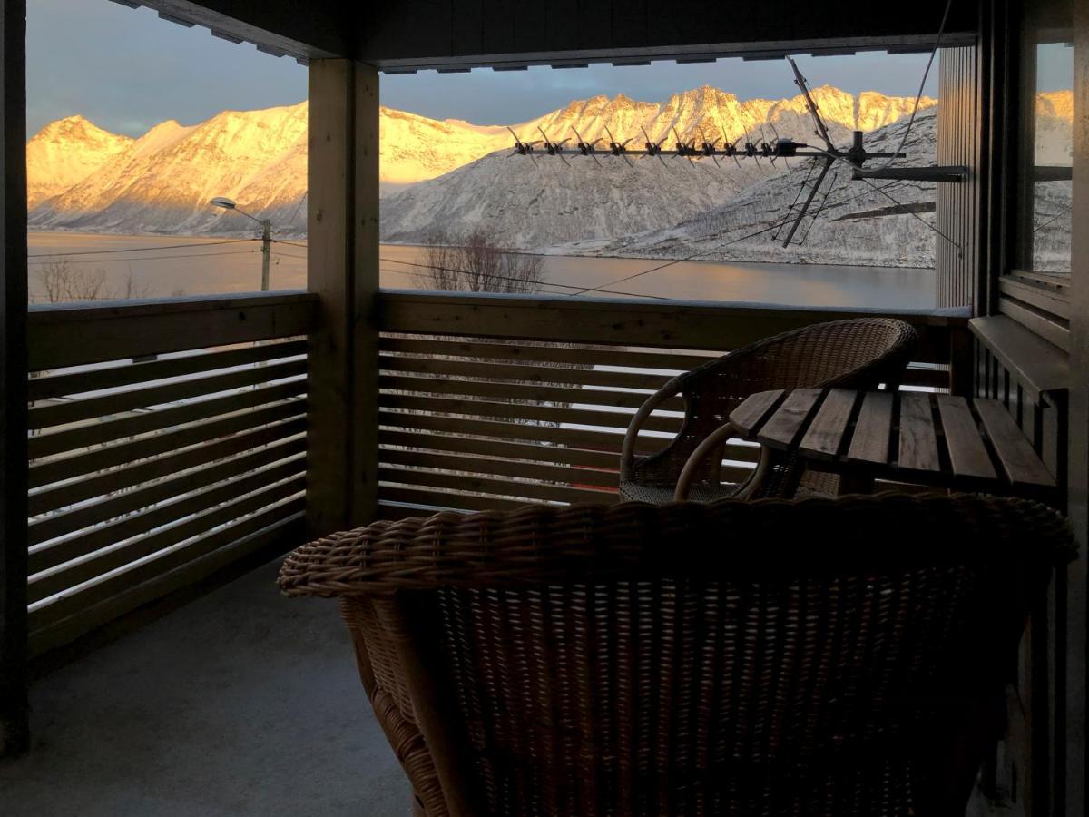 Segla Guesthouse - With View Of Fjord Fjordgard Экстерьер фото