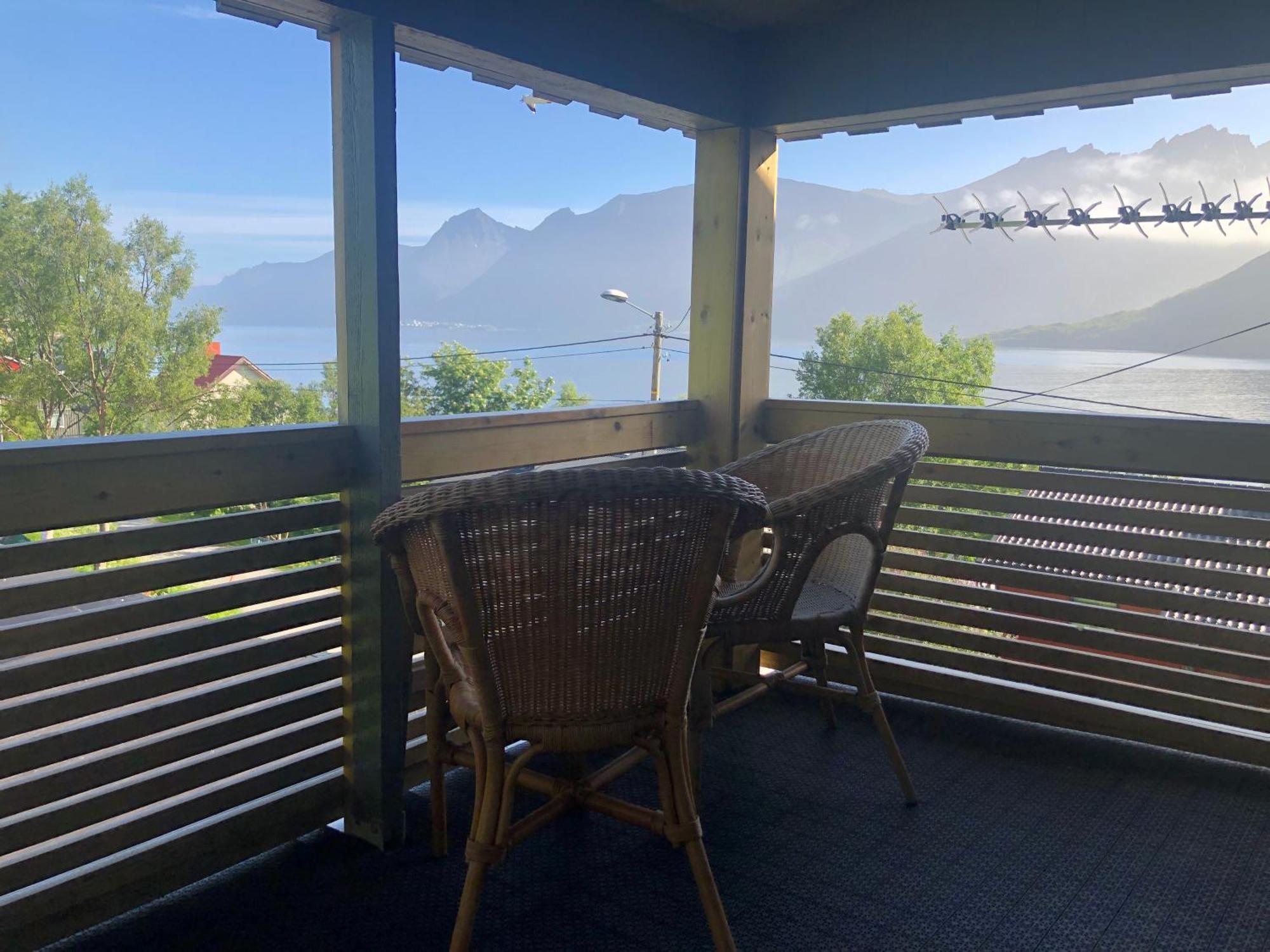Segla Guesthouse - With View Of Fjord Fjordgard Экстерьер фото