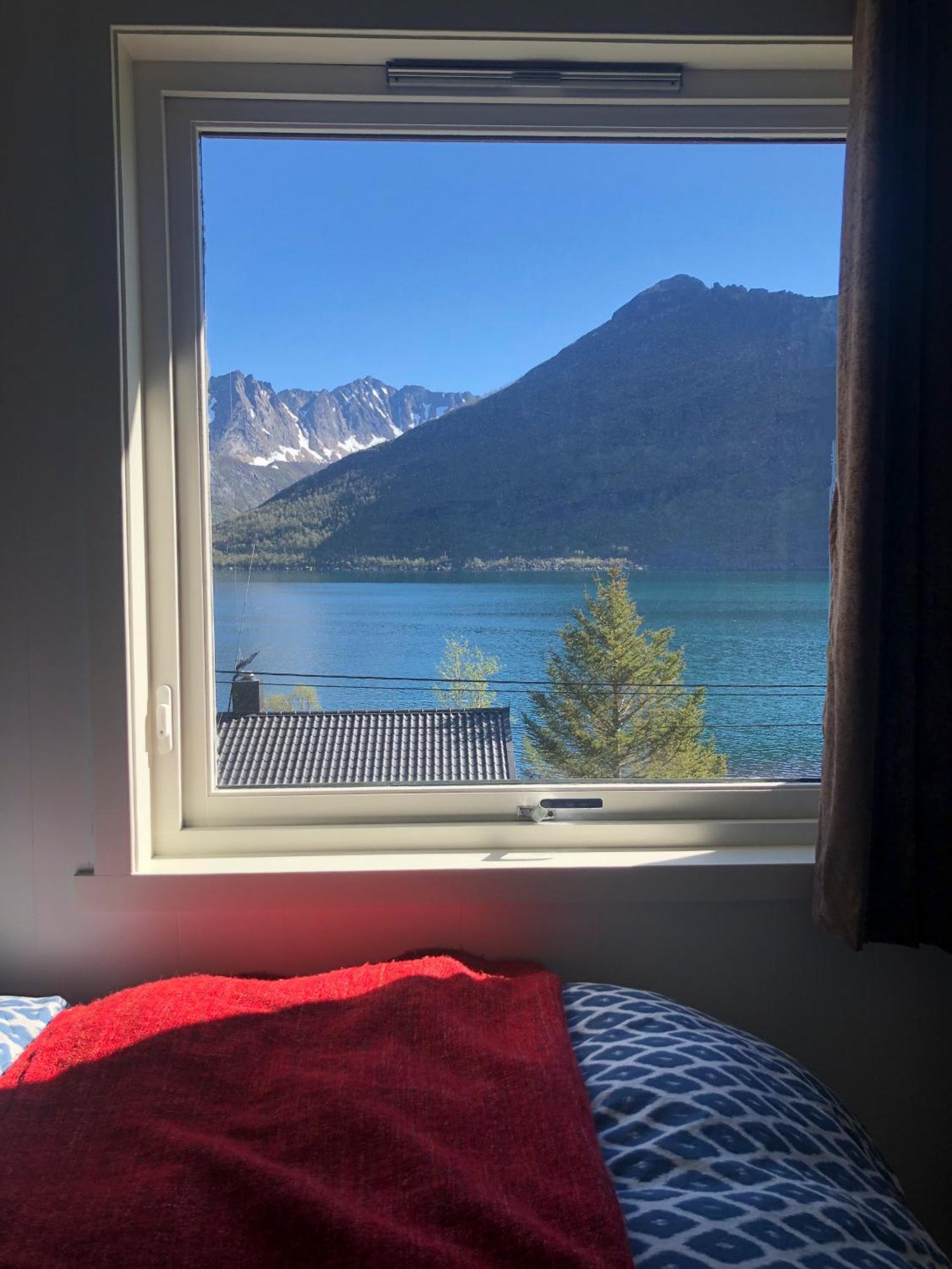 Segla Guesthouse - With View Of Fjord Fjordgard Номер фото