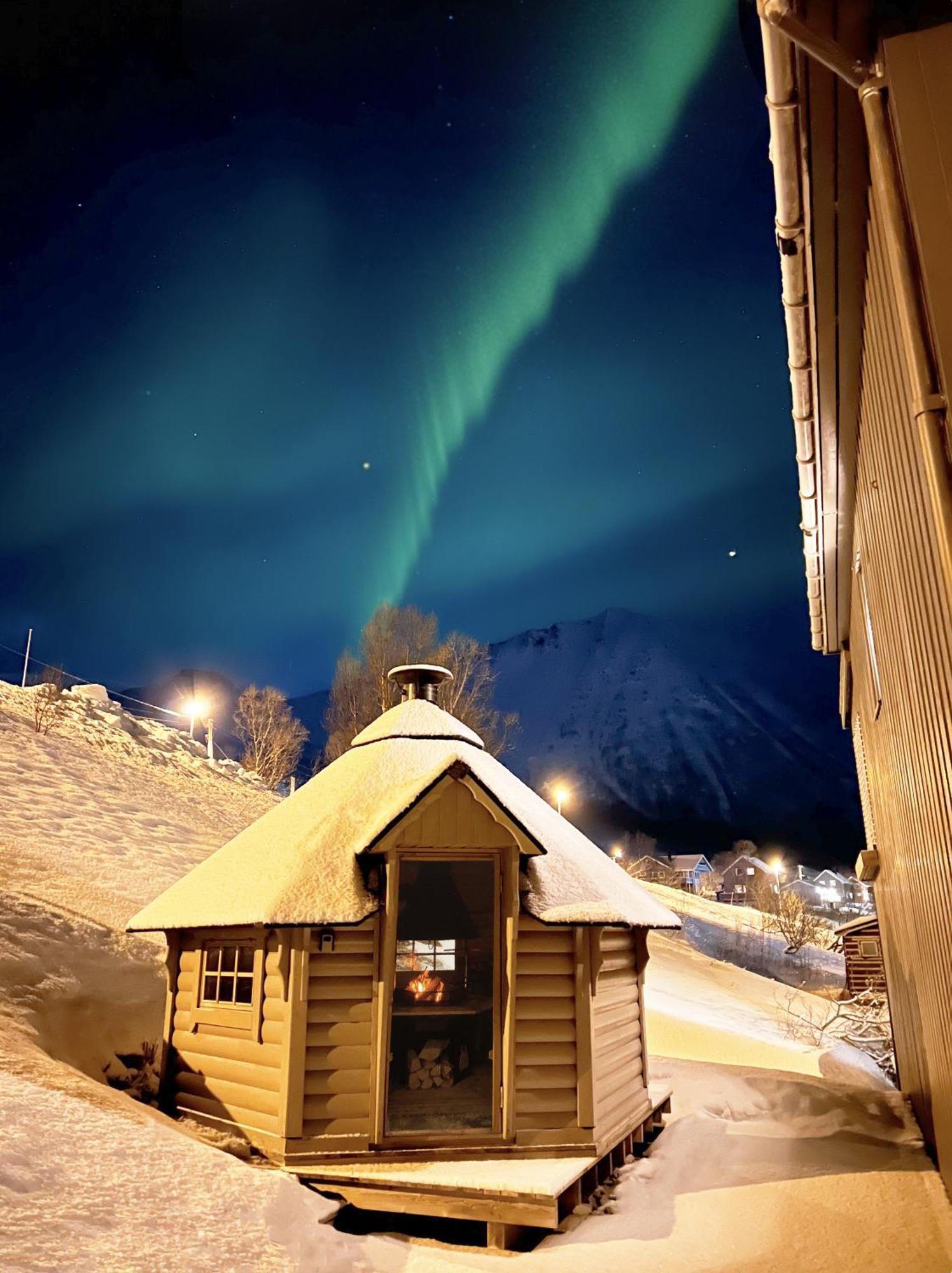 Segla Guesthouse - With View Of Fjord Fjordgard Экстерьер фото